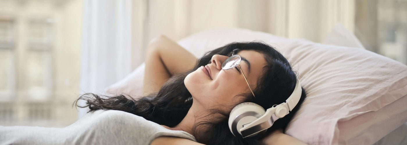 Comment fixer une tête de lit sur un sommier ? Les étapes clés !